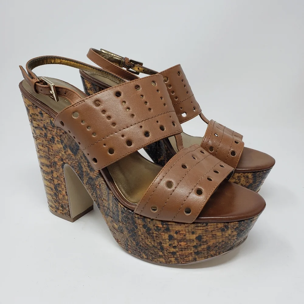 Guess Leather Platform‎ Chunky Heeled Shoes Size 8.5 Brown Tan Heels Ankle Strap